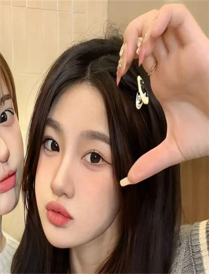 【深度分析】头脑简单的杀人犯的表演艺术与角色塑造 从艺术角度分析的专业分析